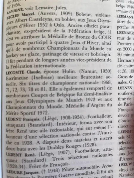 Coupure de presse consacrée à Claude Hulin-Lecomte
